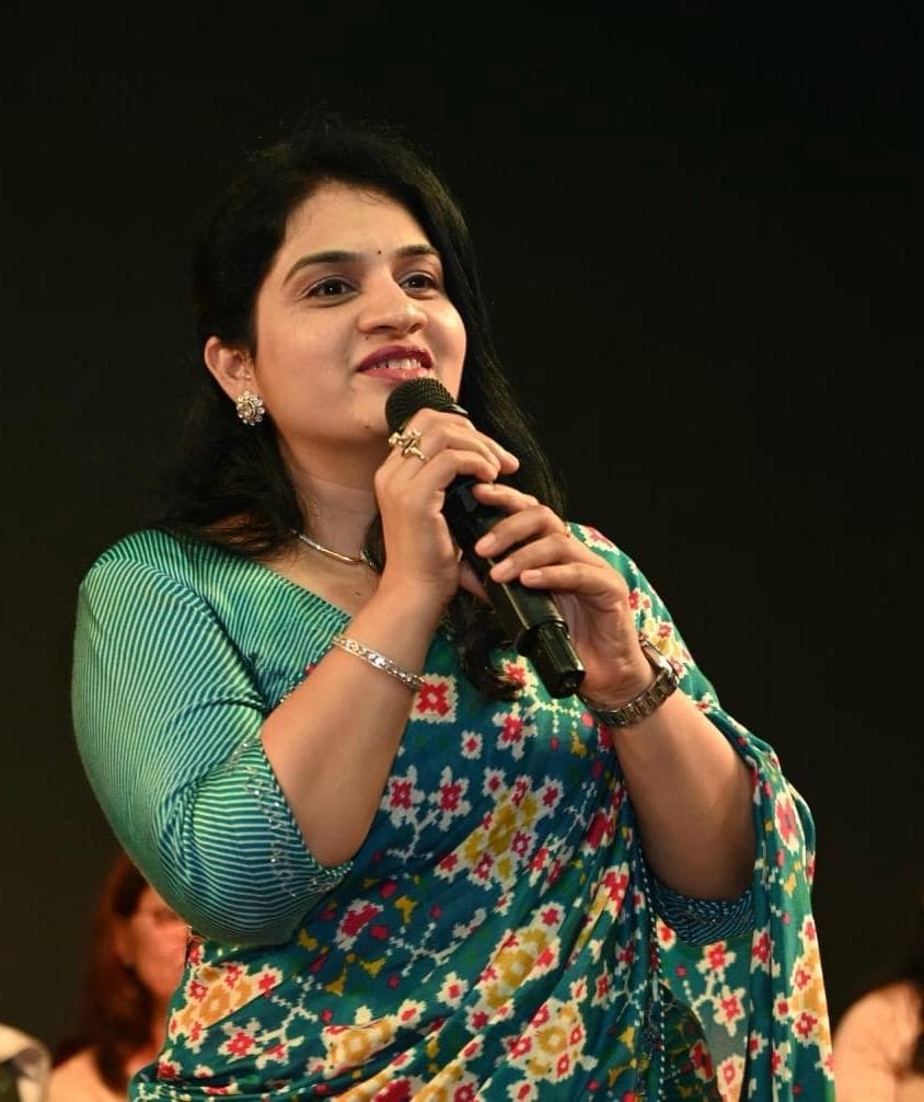 Dhira Somani — Founder and Mentor