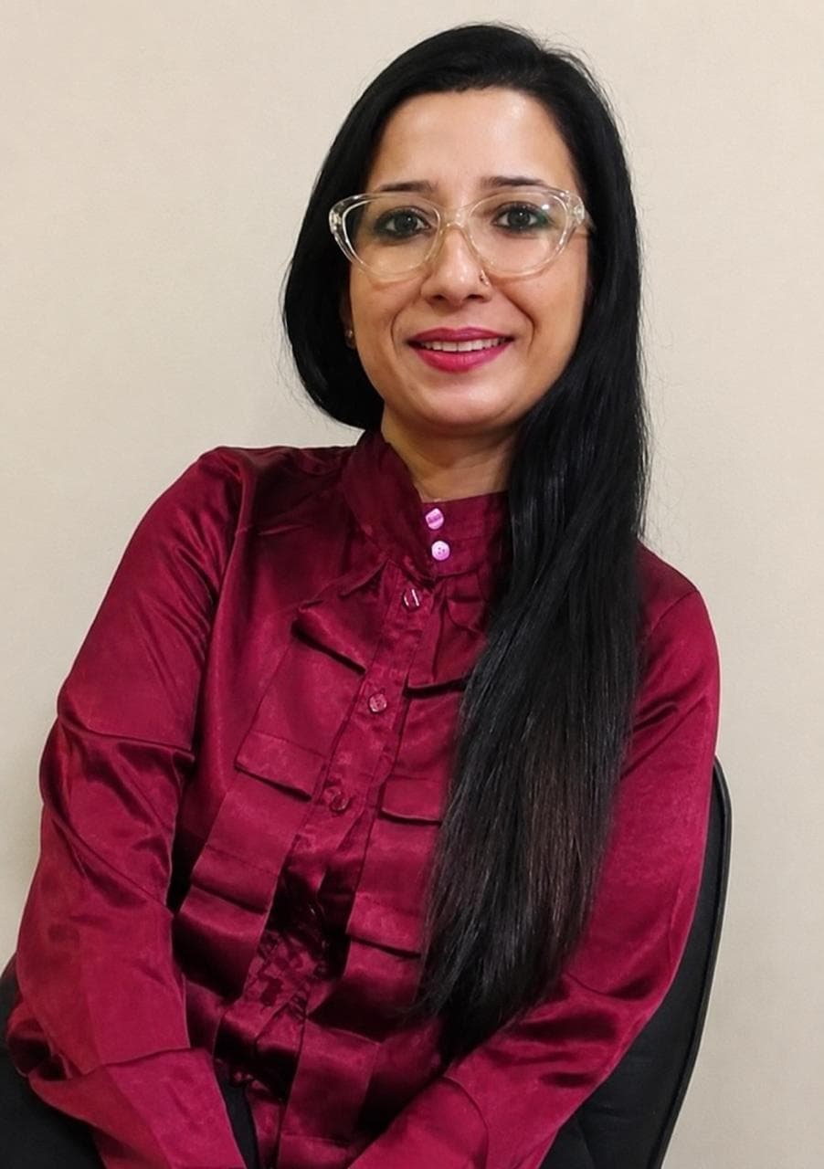 Dt. Heena Kaur Bedi